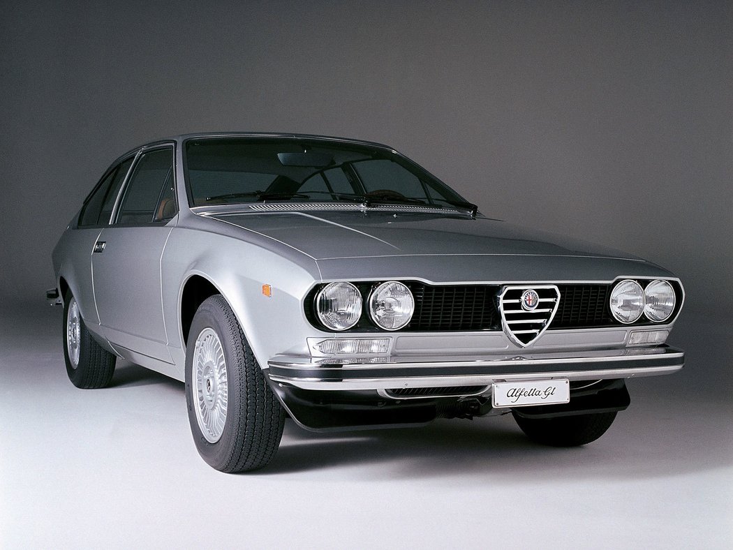 Alfa Romeo Alfetta GT (1974–1976)