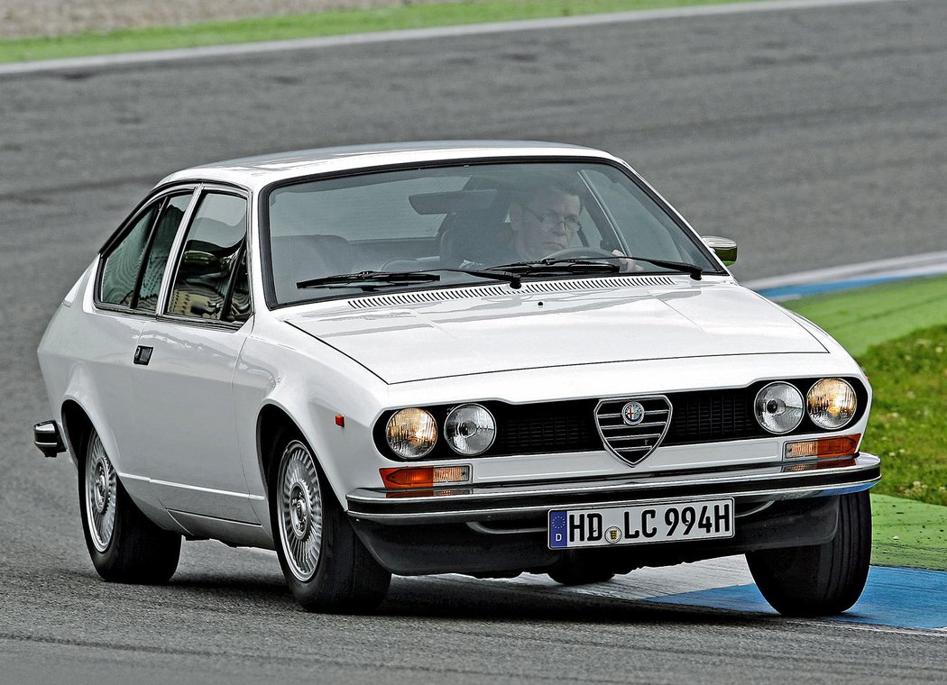 Alfa Romeo Alfetta GT (1974–1976)