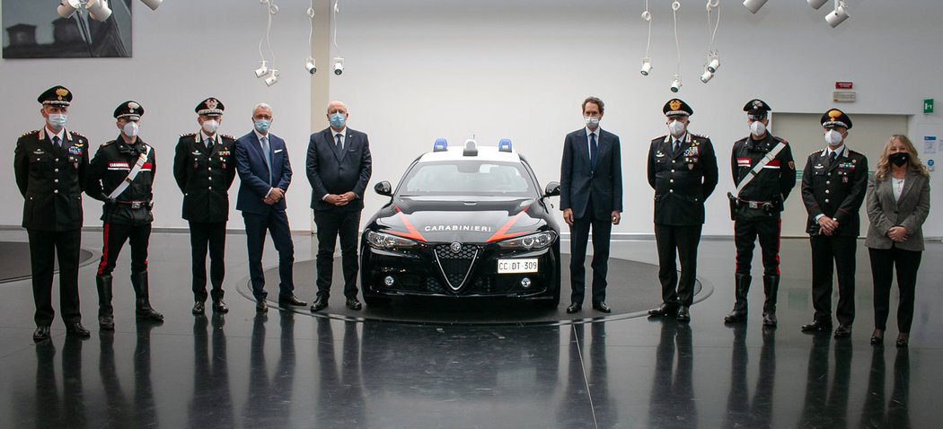 Alfa Romeo Giulia Carabinieri 