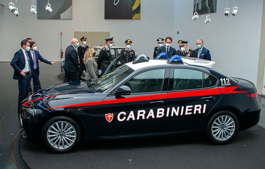 Alfa Romeo Giulia Carabinieri 