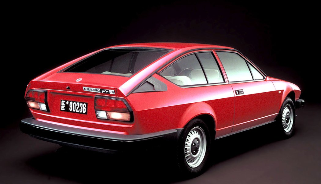Alfa Romeo GTV 2.0 (1980–1983)