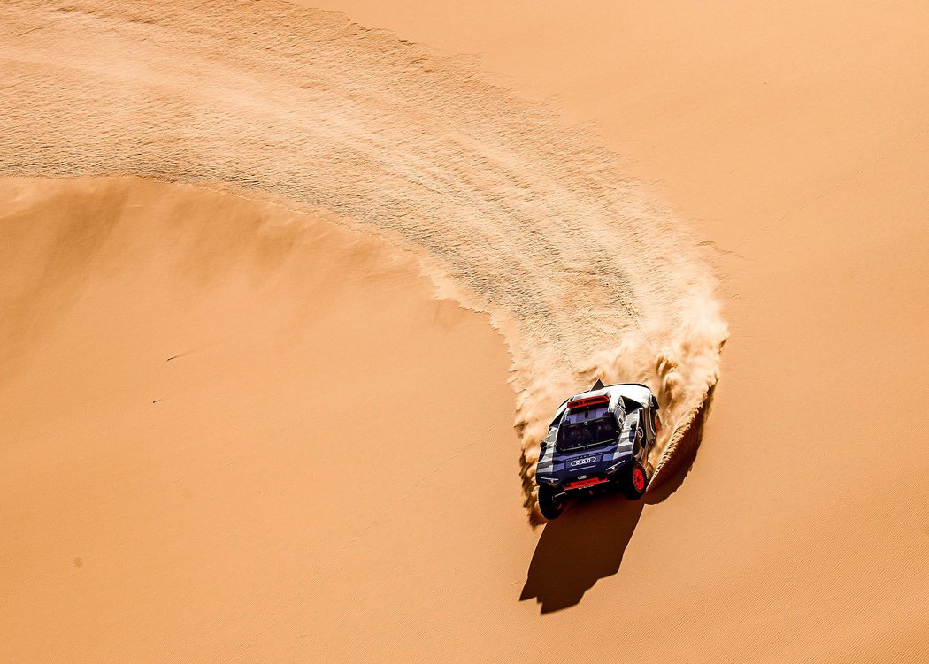 Audi testuje na Dakar 2022