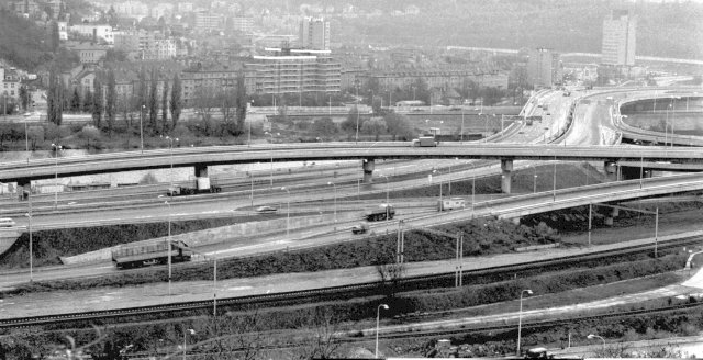 Barrandovský most roku 1988.
