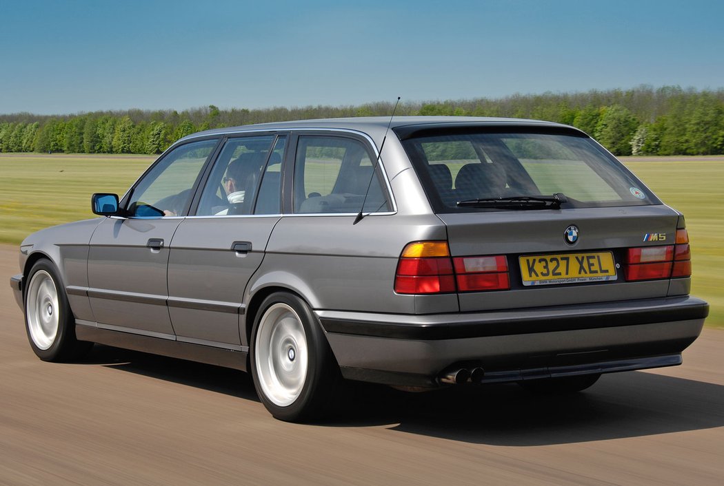 BMW M5 Touring E34 (1992)