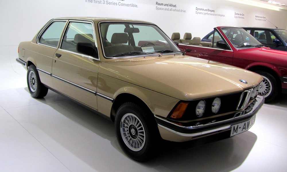 První generace řady 3 je vystavena v muzeu BMW v Mnichově.