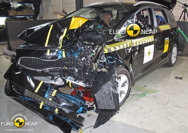 Euro NCAP 2013: Kia Carens – Plný počet hvězd pro kompaktní MPV
