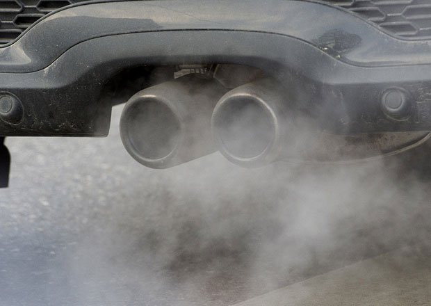 Emise oxidu uhličitého: Je horší auto, letadlo, nebo sopka?