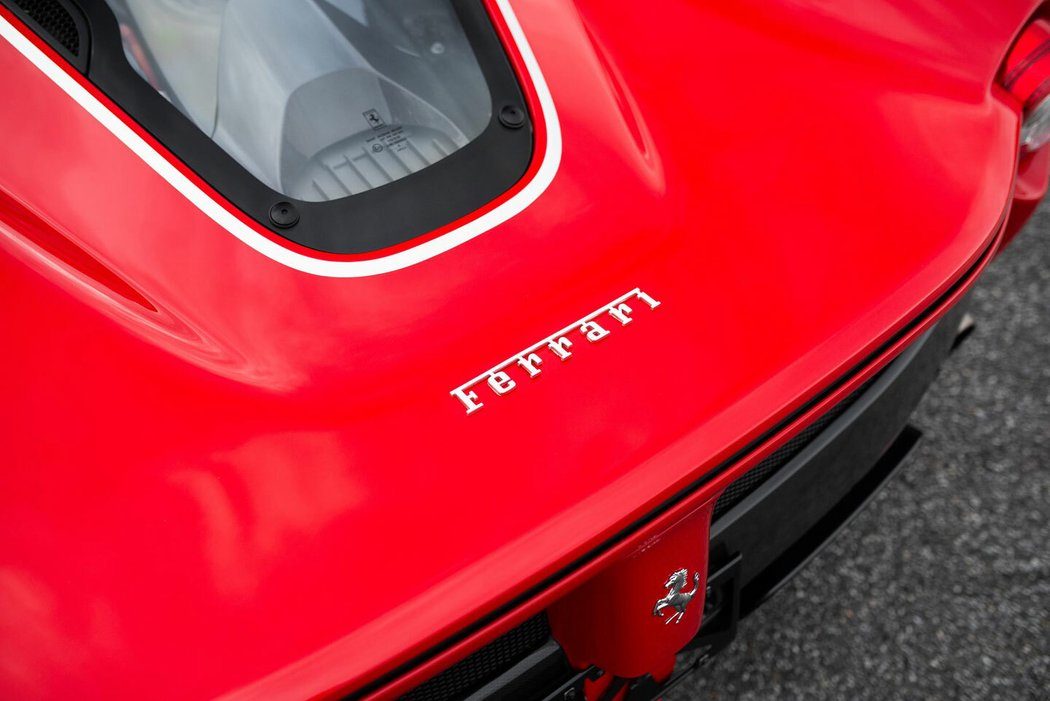 Ferrari LaFerrari Aperta (2017)
