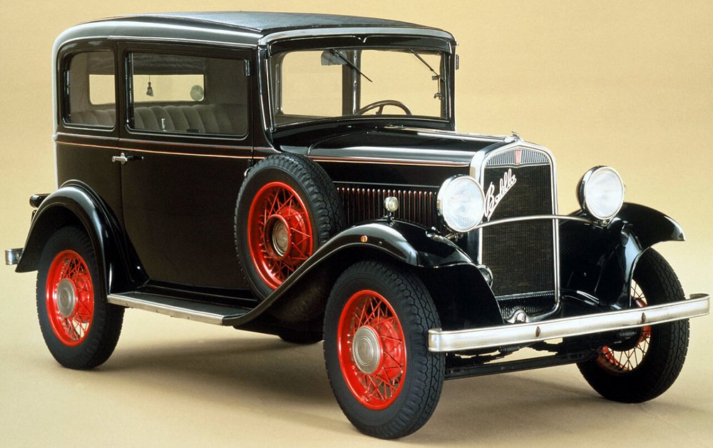 Fiat 508 Balilla první série se vyráběl v letech 1932 až 1934. Zadní kola poháněl řadový čtyřválec s rozvodem SV, objemem 995 cm3 a nejvyšším výkonem 20 k (15 kW).