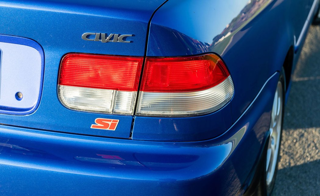 Honda Civic Si Coupe (EM1) (1998–2000)