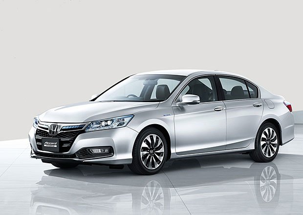 Honda Accord Hybrid: Se spotřebou 3,3 l na 100 km