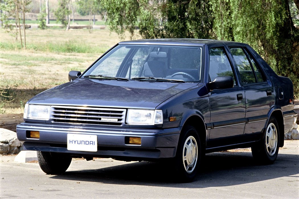 Hyundai Excel Sedan (1987-1989)