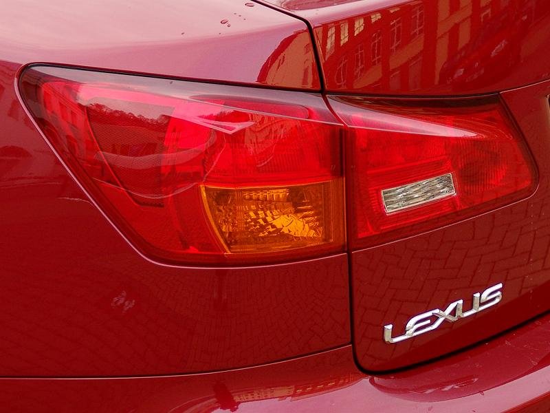 Lexus IS