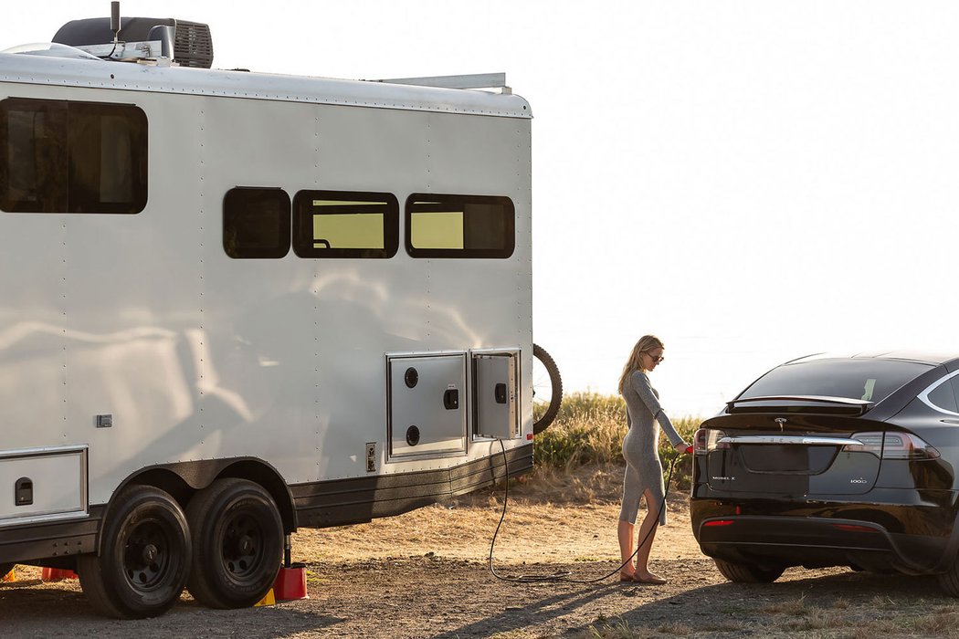 Living Vehicle Pro-EV Camper Trailer
