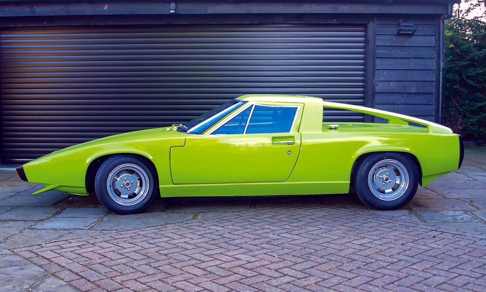V roce 1972 začala firma GS Cars z Bristolu vyrábět kusově variantu Lotusu Europa Twin Cam s karoserií připomínající Maserati Merak.