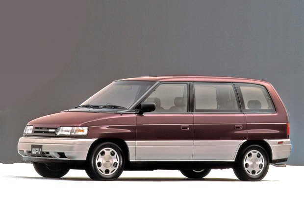 Původní hranatá Mazda MPV: Proč vznikla dříve než slavná MX-5?