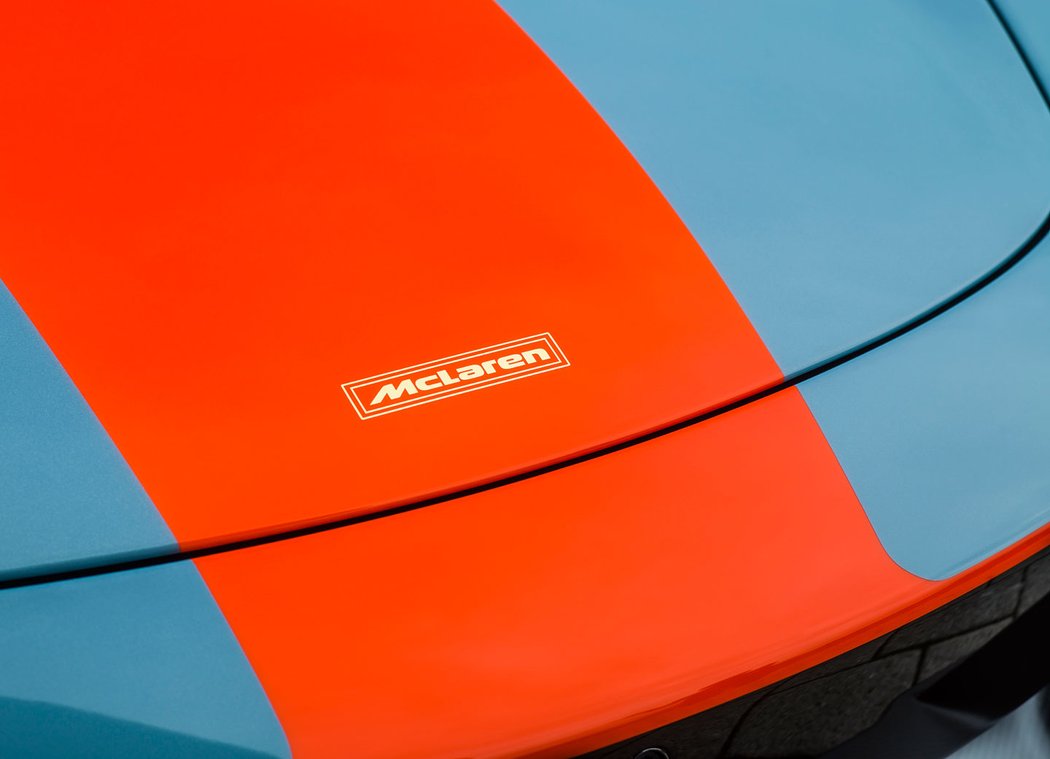 McLaren 675LT se u MSO převlékl za F1 GTR „Longtail“ v barvách t