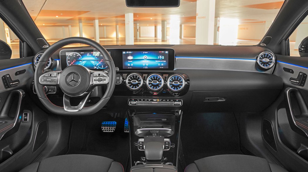 Mercedes-Benz třídy A Sedan