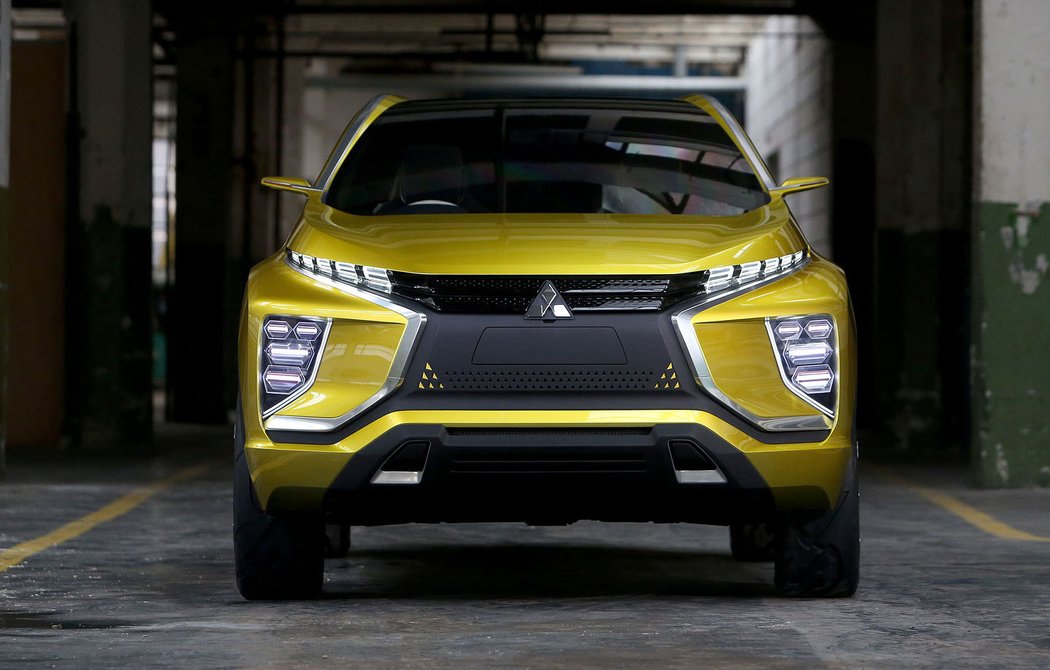 Mitsubishi eX Concept (2015)