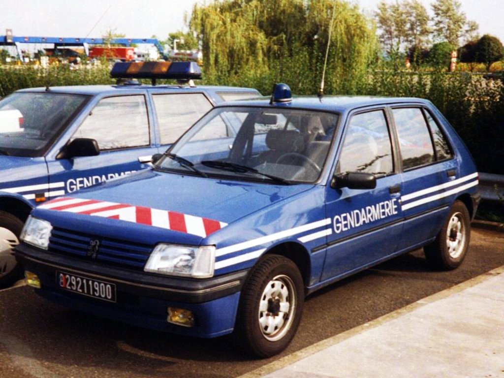 Peugeot 205 (1983)