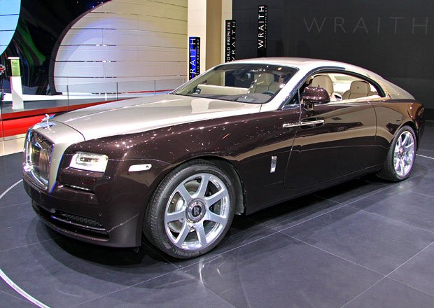 První statické dojmy: Rolls-Royce Wraith není ani přes svůj výkon žádný sportovec