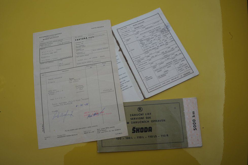 Majitel dodnes schovává fakturu z koupě vozu dne 28. 7. 1975 a také záruční list se servisními šeky. Vůz byl v servisu jen na prvních dvou garančních prohlídkách