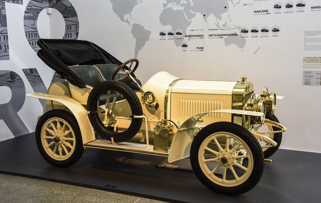 Laurinka BSC z roku 1908 je jednou z nejstarších dochovaných, přestože vzniklo jen 12 kusů. Také si zahrála ve filmu Dědeček automobil.