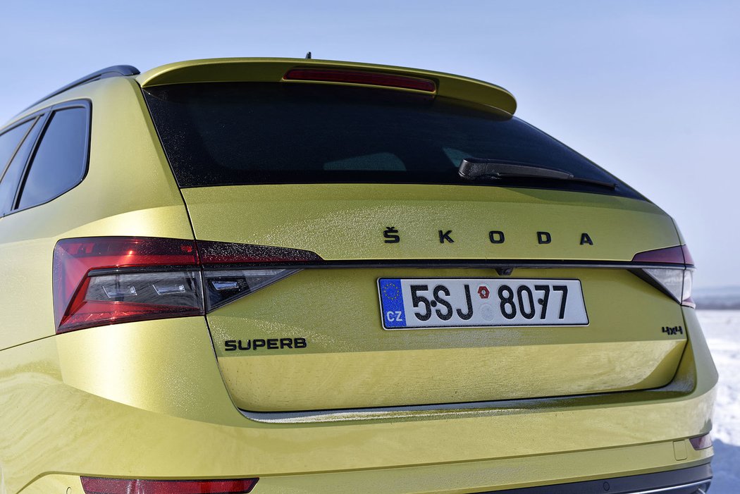 Škoda Superb Combi 2.0 TDI (147 kW) DSG 4x4 Sportline