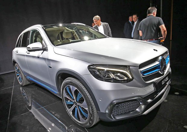 Mercedes-Benz GLC F-Cell zamíří s vodíkovými palivovými články na trh