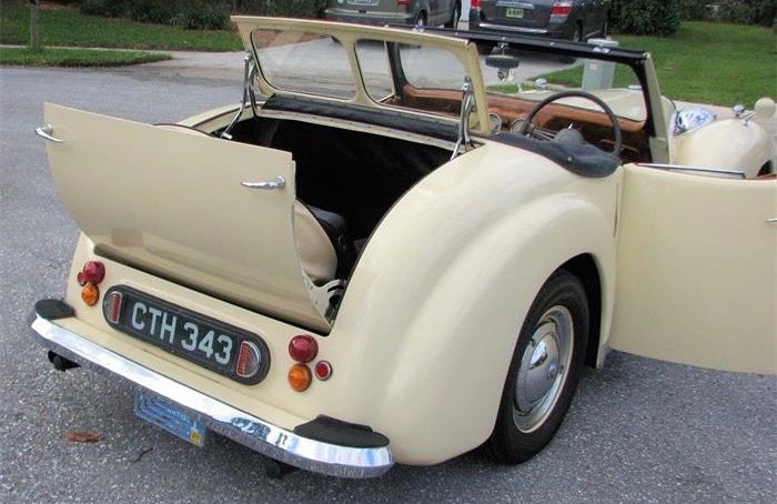Triumph 1800 Roadster (1946)