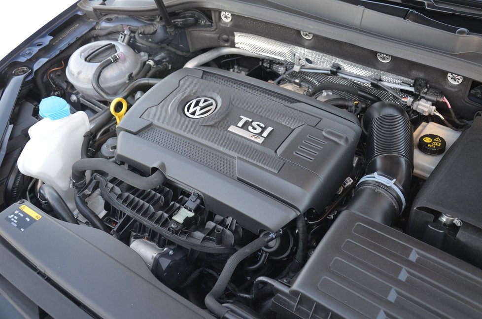 Technikům Volkswagenu se podařilo z přeplňovaného dvoulitru vydolovat výkon 221 kW