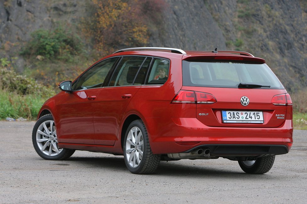 Volkswagen Golf Variant 1.2 TSI Comfortline a 2.0 TDI 4Motion Highline
